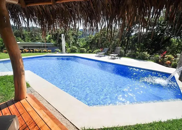 Tropical 4 Bedroom Master Bedroom With Ocean View & Shared Pool * Nicoya